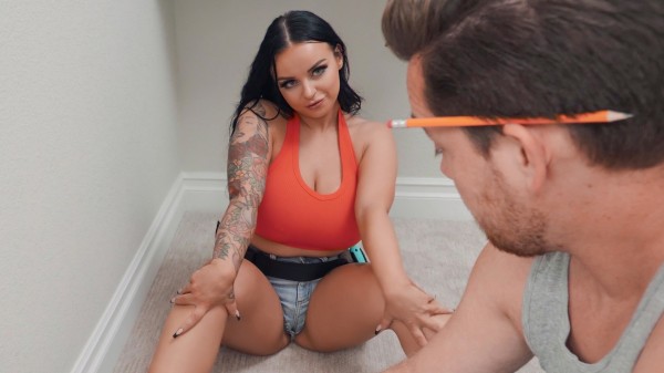 Brazzers /  - Payton Preslee, Kyle Mason Handyman Stepdaddy Gets Fucked / 1.9.2023