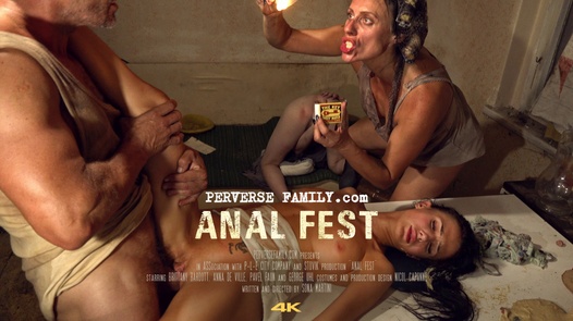 Perversefamily / Anal Fest / Perverse Family 1 part 10