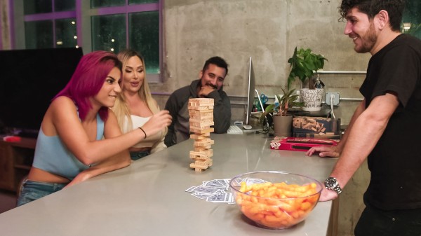 RK Prime / Realitykings - Roxie Sinner New Relation-Tits Energy / 14.3.2022